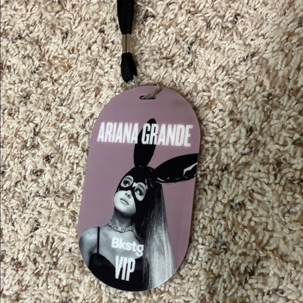 dangerous woman tour VIP backstage pass w/ lanyard